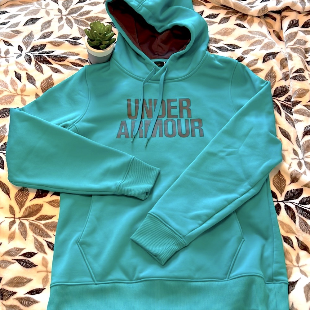 Under Armour Hooded Sweatshirt *** MUST GO!!! ***